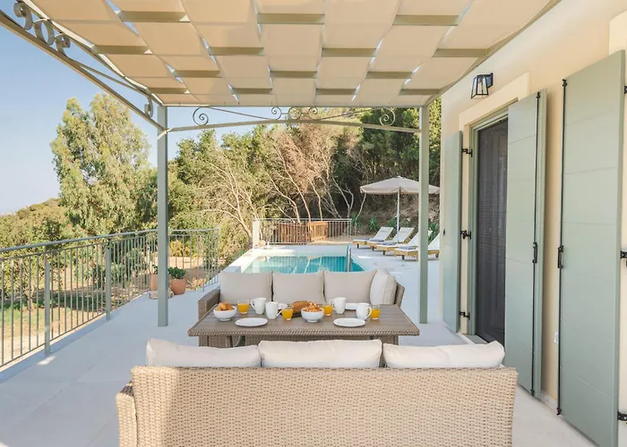 Luxury Artemis Pool, Jacuzzi, Peace & Perfect Sunsets In Kefalonia Villa